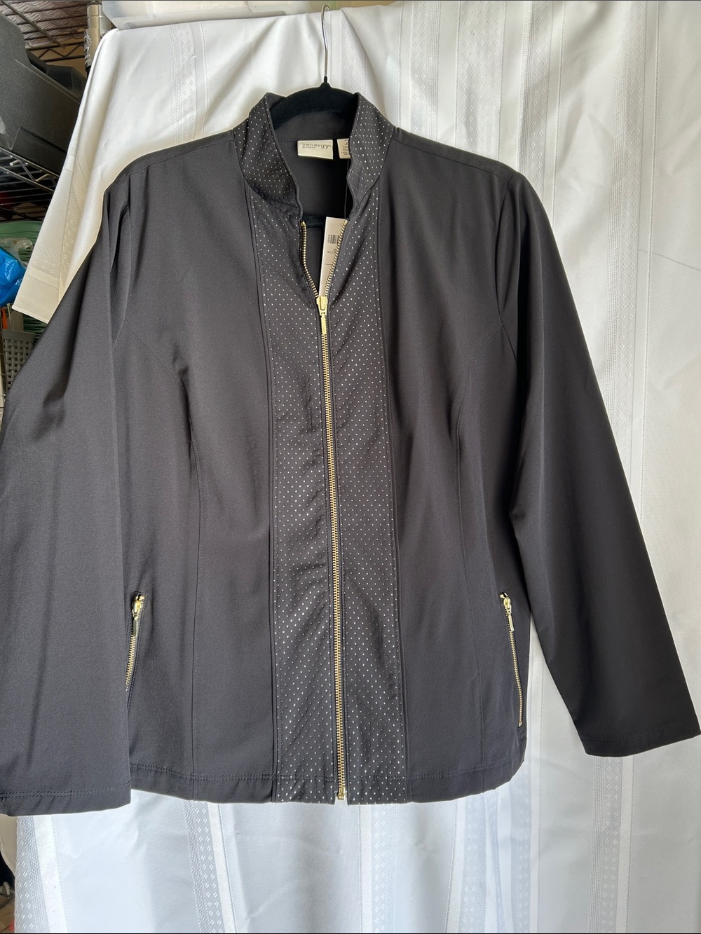 NWT Chico Zenergy Women’s Black Zip-Front Lightweight Jacket